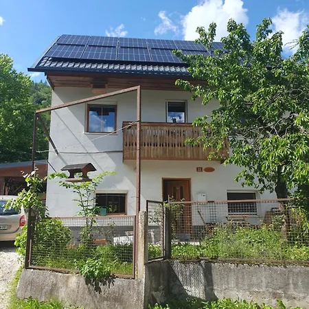 Alpine Village With A Private Terrace, Garden, And Parking - At A Walking Distance From Bled Apartmán Bohinjska Bela