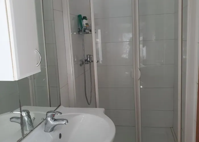 アパート Alpine Village With A Private Terrace, Garden, And Parking - At A Walking Distance From Bled *